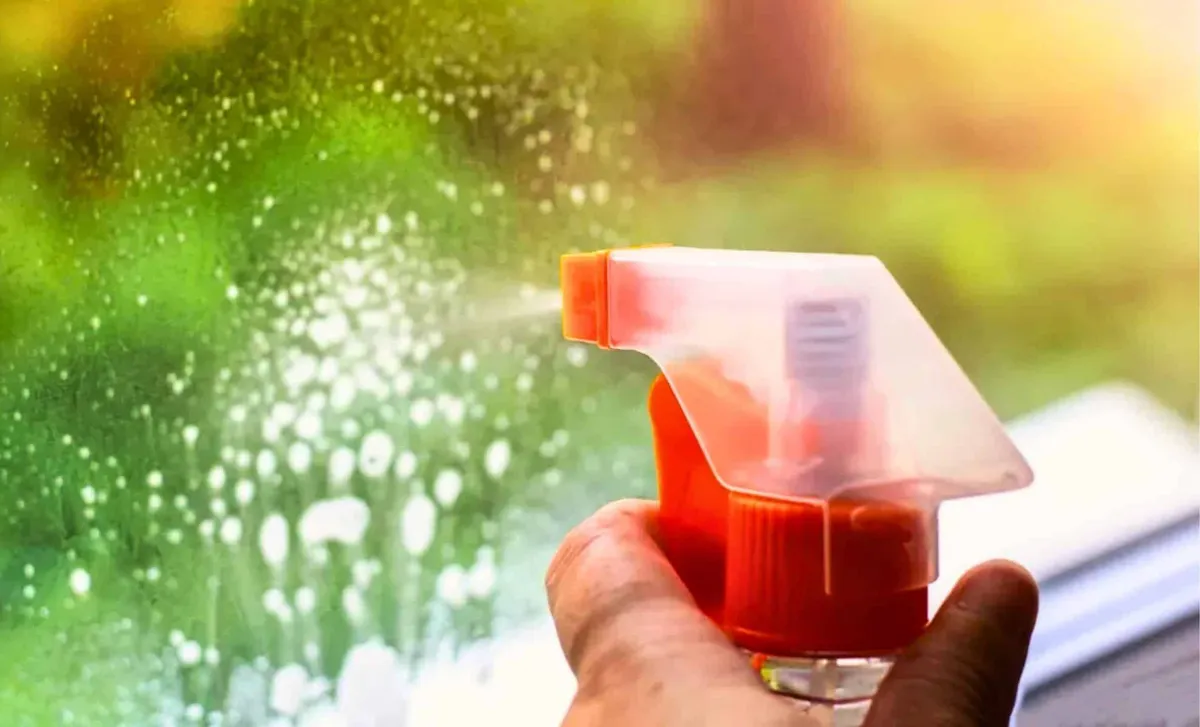 Fighting window condensation: glycerin as a simple home fix